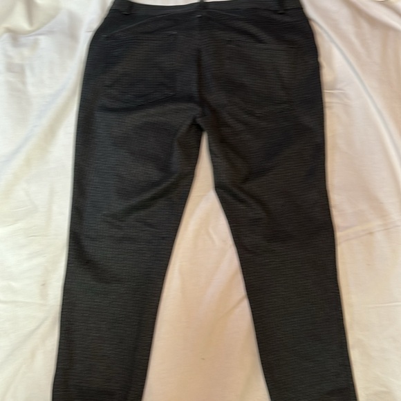 Karl Lagerfeld Women’s Plaid Stretch Dress Pants Size 14 - Picture 5 of 5